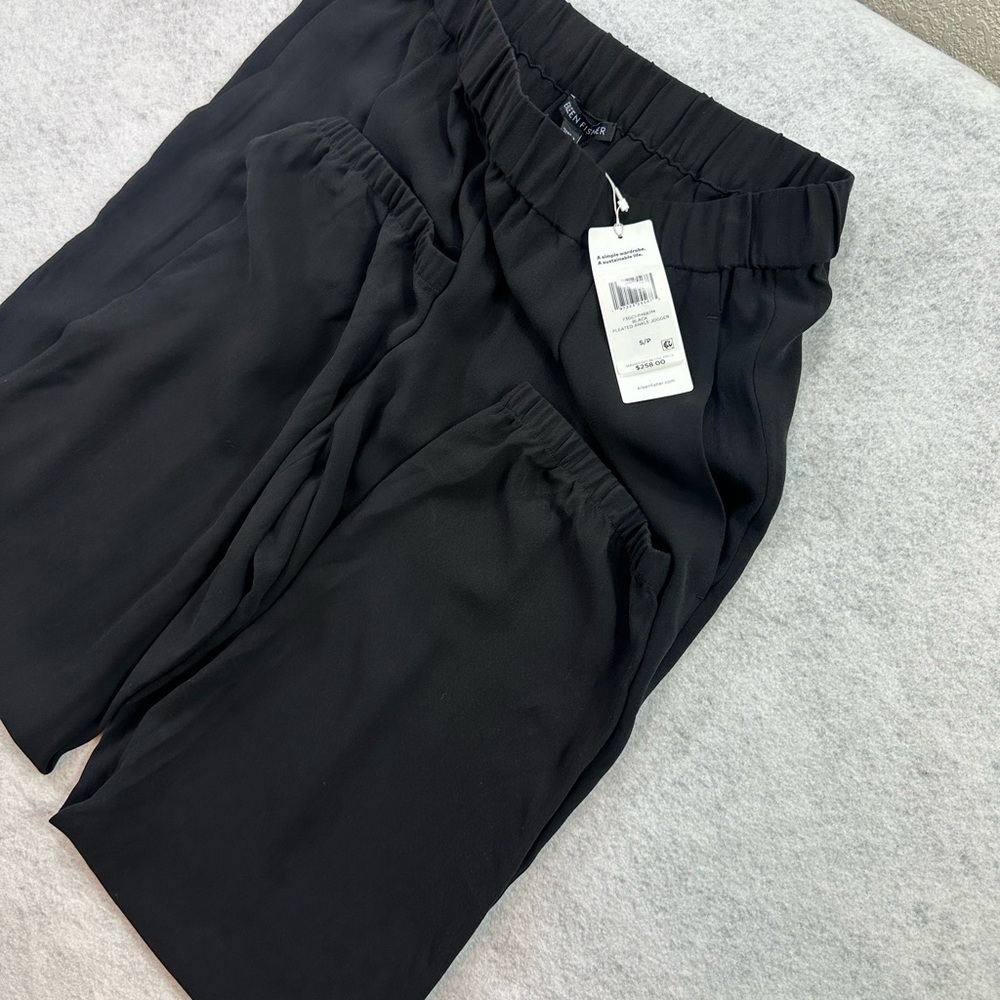 Eileen Fisher Black silk crepe joggers - Picture 11 of 11